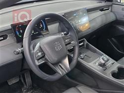 بی وای دی Qin Plus